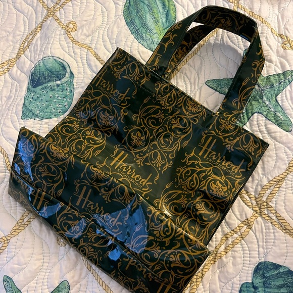 Final Sale!  Harrod’s Knightsbridge Waxed Mini Tote from London—NWOT! - Picture 5 of 6